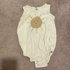 Rylee and cru sun bubble size 6-12 m